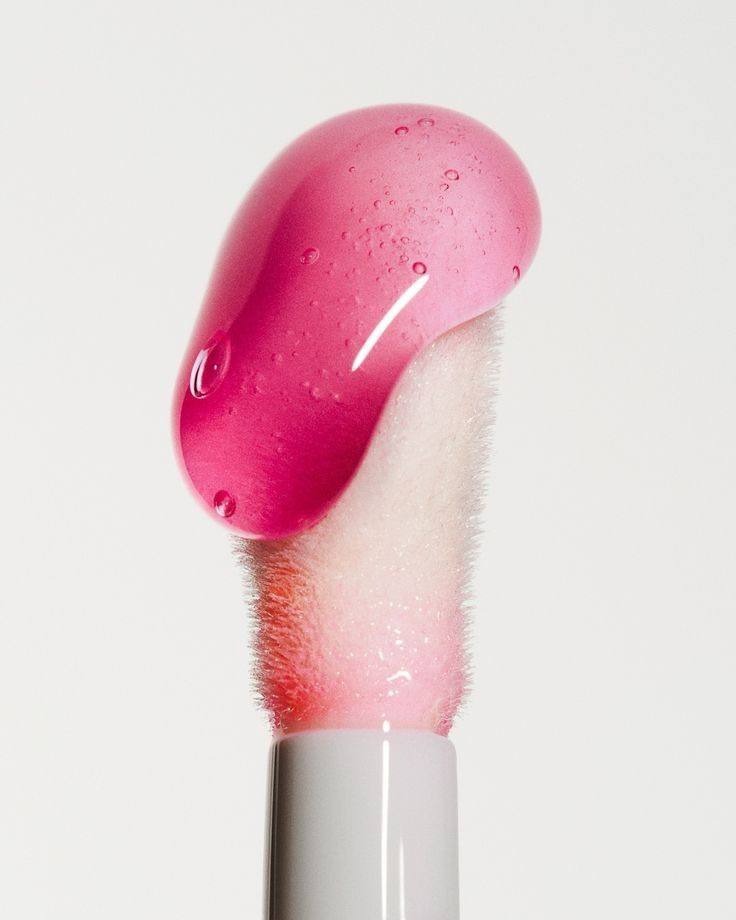 Lip Gloss Drop Macro